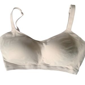 Olga 3XL No-Wire Smooth No Bulge Plus Sized Wireless Molded Bra